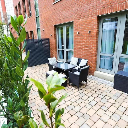 Stylish 2 Bedroom And Terrace Sleeps 4 Daire *